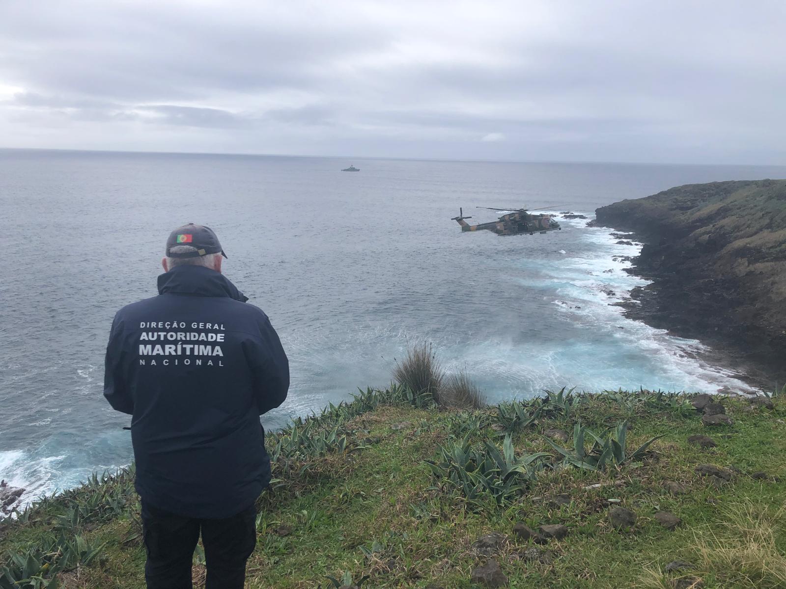 Interrompidas Buscas Por Pescador Desaparecido Em Vila Do Porto Nos