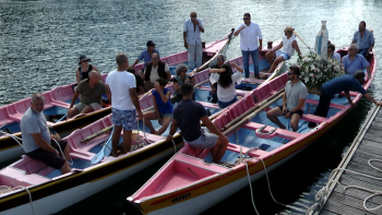 Semana dos Baleeiros: procissão marítima e inaguração da Casa dos Botes marcam o sábado do festival