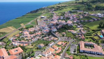 É urgente fazer novo estudo sobre a pobreza nos Açores