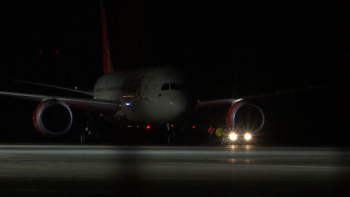 Boeing 787 aterra de emergência no aeroporto de Santa Maria
