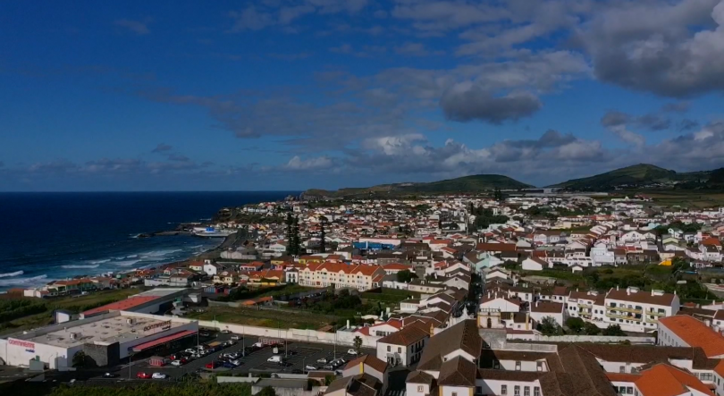 Dois homens em prisão preventiva após roubo violento de bicicleta na Ribeira Grande