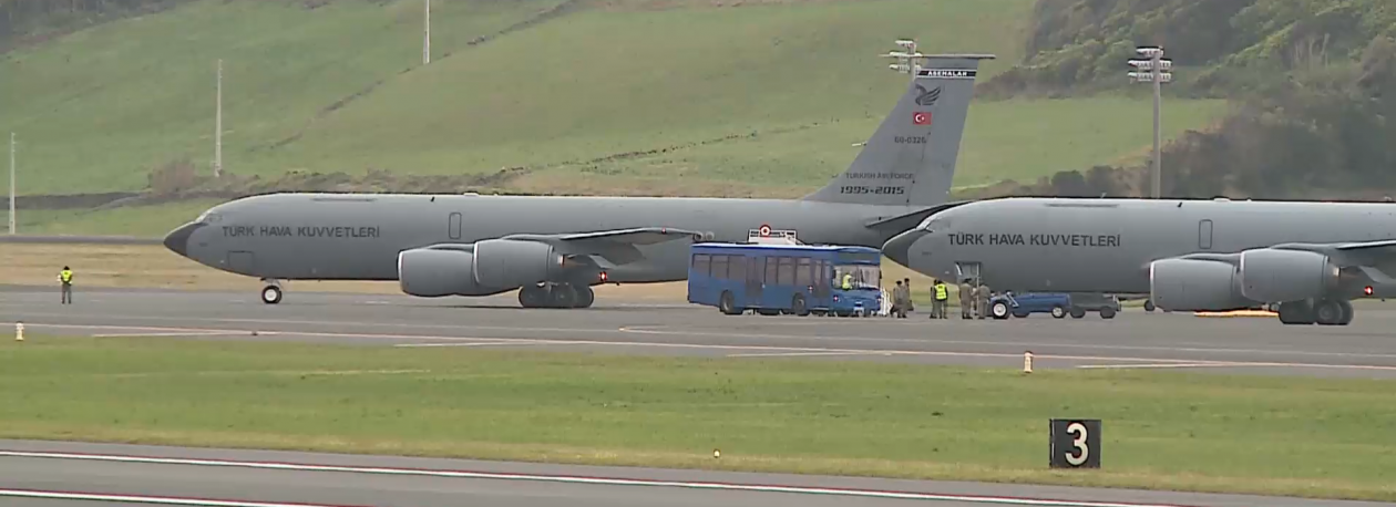 Imagem de Parlamento chumba revisão urgente do Acordo das Base das Lajes