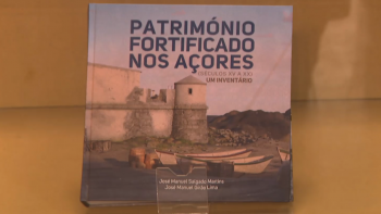 Fortes dos Açores documentados em livro