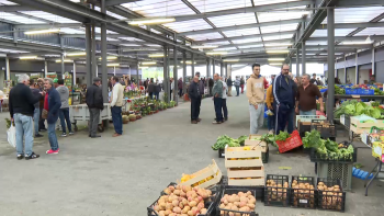 Últimas compras de Natal: Praça do Gado é o local preferido dos angrenses