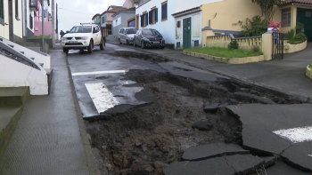 Depressão Hipolito: Rua do Outeiro nos Arrifes fica novamente inundada