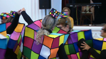 Idosos participam em tradicional Assalto de Carnaval