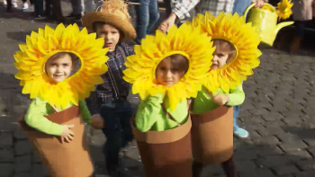 Milhares de crianças participam no Corso de Carnaval de Ponta Delgada