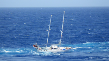 Marinha coordena resgate de veleiro ao largo dos Açores