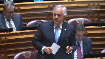 Paulo Moniz contesta Francisco César: Programa do Governo é ambicioso em relação aos Açores