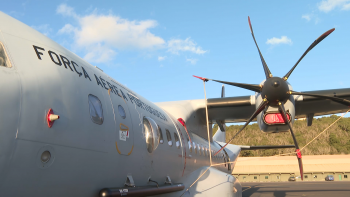 Força Aérea transporta posto médico avançado da Cruz Vermelha para São Miguel