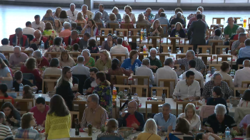 Casa do Triângulo: Almoço de Sopas do Espírito Santo reúne mais de 400 pessoas