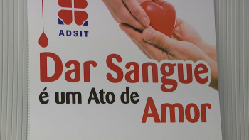 Ass. de Dadores de Sangue da Terceira propõe medicamentos grátis para dadores nas farmácias 