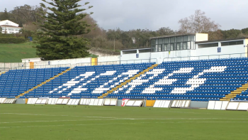 Santa Clara: Liga de Futebol licenciou Estádio de São Miguel para próxima época desportiva