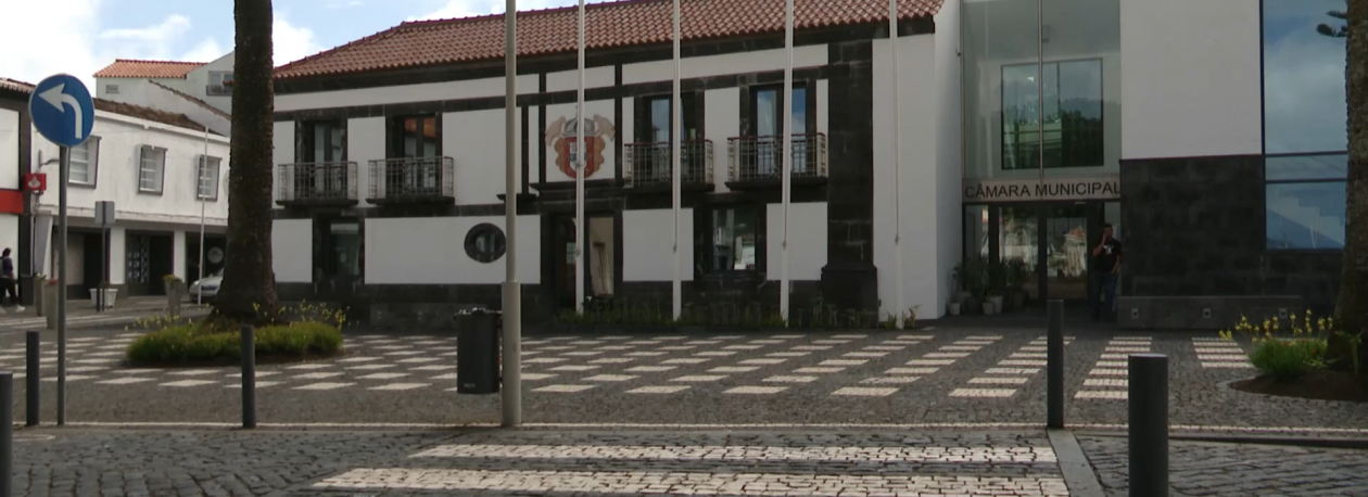 Imagem de Autarquias do Pico não aceitam devolver verbas a Bruxelas pela operação da TUI em 2016