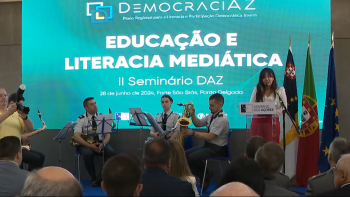 Seminário DemocraciAZ: Promover cidadania e democracia entre os jovens açorianos 