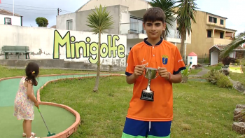Açoriano Tiago Costa é campeão do mundo de Minigolfe