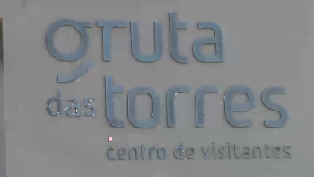 Visitas à Gruta das Torres suspensas