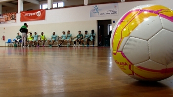 Lusitânia recebe o Benfica no arranque da Liga de Futsal