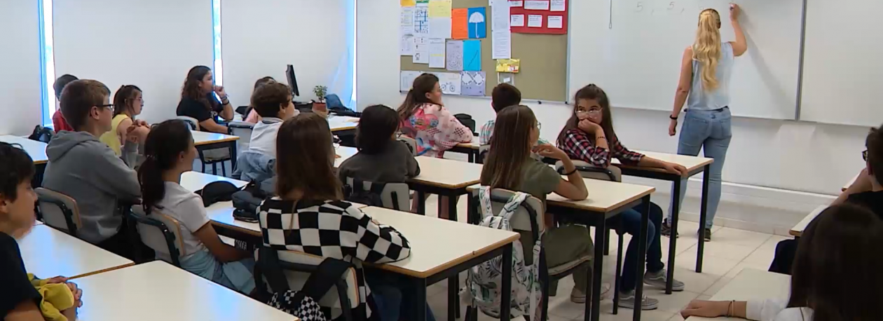 Imagem de Hoje é o primeiro dia de aulas na maioria das escolas nos Açores