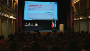 Importância da igualdade de género nas políticas locais em debate no Teatro Faialense