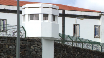 Sindicato dos Guardas Prisionais suspende greve na cadeia de Ponta Delgada