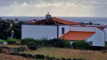 Tempestade causa prejuízos no Corvo