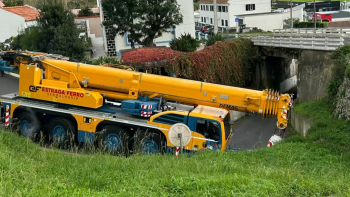 Bloqueios no único acesso ao Parque Industrial de Angra causa transtornos