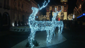 Luzes de natal regressam ao centro histórico de Ponta Delgada