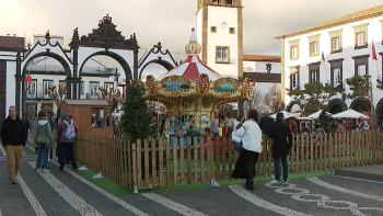 Mercadinho de Natal em Ponta Delgada encerra amanhã