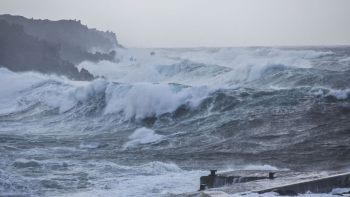 Mau tempo a caminho dos Açores