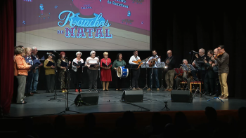 Encontro de Ranchos de Natal no Teatro Faialense