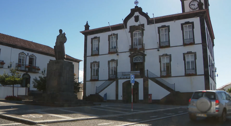 PJ fez buscas hoje em vários departamentos da Câmara de Vila Franca