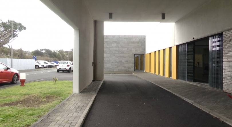 Imagem de Alegada intoxicação em escola do Pico afeta dezenas de alunos