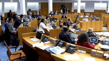 Imagem de Parlamento aprova alterações ao sistema de avaliação na Função Pública