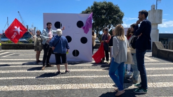 Imagem de Legislativas 2025: BE usa jogo de rua para alertar para desigualdades