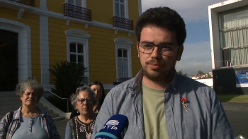 Imagem de Legislativas 2025: BE quer extinção das propinas e mais residências universitárias