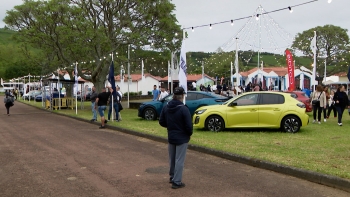 Imagem de Está inaugurada a Feira Agrícola e Comercial do Faial