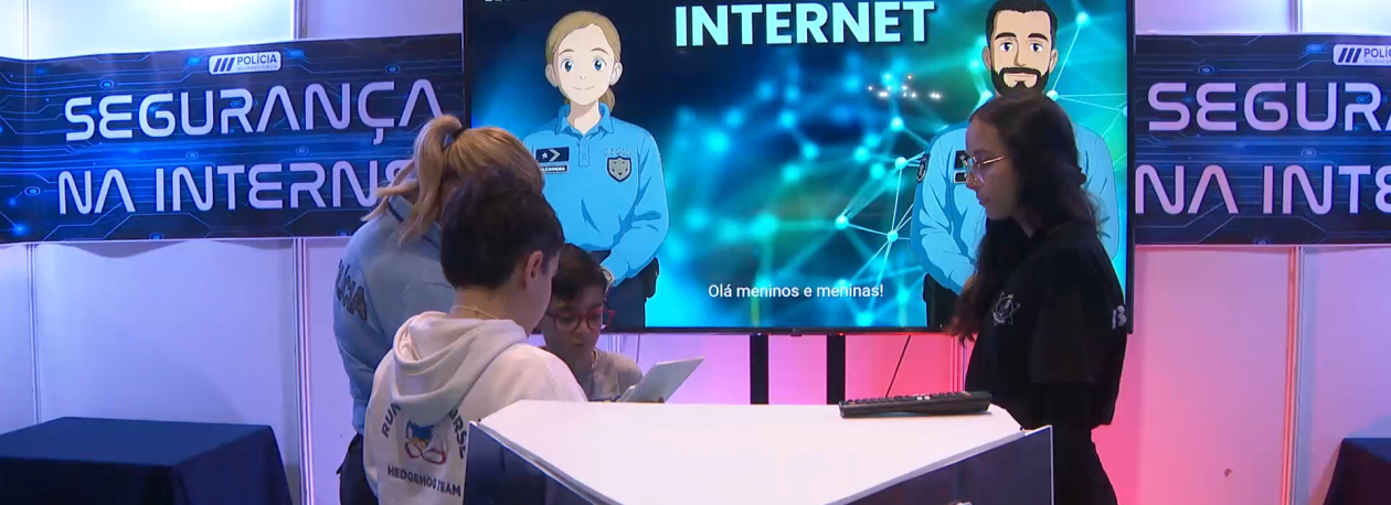 Imagem de Feira de Segurança Infantil alerta para os perigos da internet