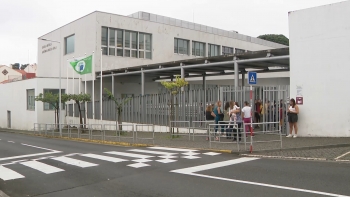 Imagem de Petição defende abertura das escolas do 1º ciclo às 7h45