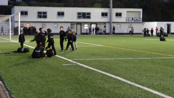 Imagem de Vitória Futebol Clube tem um novo piso sintético e um novo sistema de iluminação