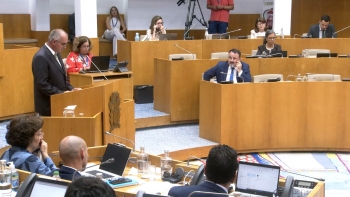 Imagem de Parlamento aprova voto de protesto contra violência em Gaza