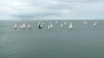 Imagem de Regata Angra Bay Cup – 8 Aos Ilhéus junta dezenas de embarcações