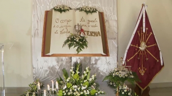 Imagem de Hotel abre portas à comunidade local e serve sopas do Espírito Santo