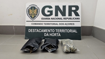 Imagem de GNR detém homem nas Flores por tráfico de estupefacientes