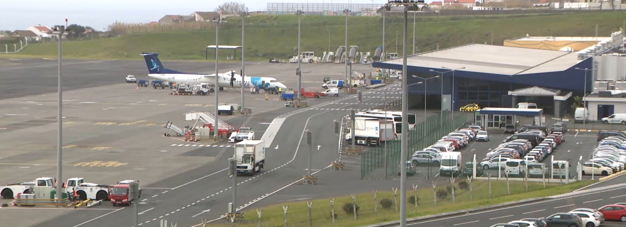 Imagem de Aeroporto Ponta Delgada: Espaço aéreo esteve interdito ao final da manhã