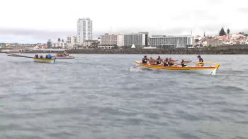 Imagem de Regata de botes baleeiros em São Miguel celebra 124 anos do Clube Naval