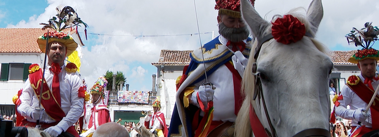 Imagem de Desfile das Cavalhadas de São Pedro cumpre tradição secular