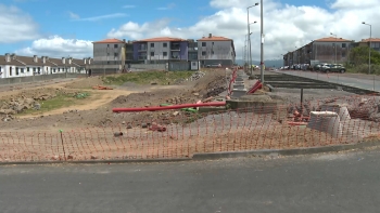 Imagem de Projeto da ‘Nossa Vila, Nossa Casa’ prevê construção de 16 moradias em Rabo de Peixe