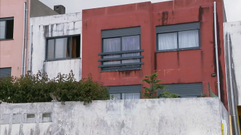 Imagem de Habitação Social no Faial: Moradores ainda esperam por obras de reabilitação
