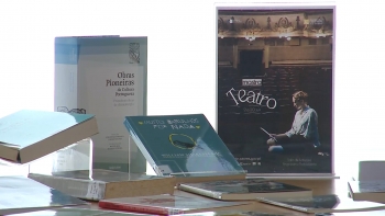 Imagem de Grandes clássicos expostos na Biblioteca de Angra até ao final de junho